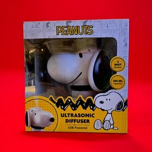 NEW Snoopy Peanuts Ultrasonic Diffuser USB Powered 2 Mist Modes New In Box